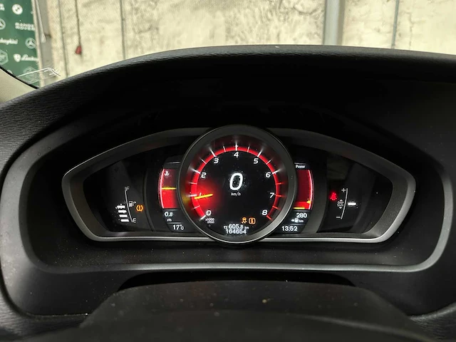 Volvo v40 2.0 t2 nordic+ 122pk 2017, pt-562-s - afbeelding 18 van  41