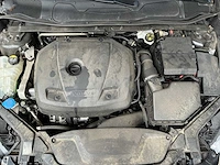 Volvo v40 2.0 t2 nordic+ 122pk 2017, pt-562-s - afbeelding 35 van  41