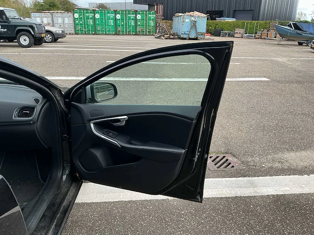 Volvo v40 personenauto (ht-249-g) - afbeelding 6 van  35
