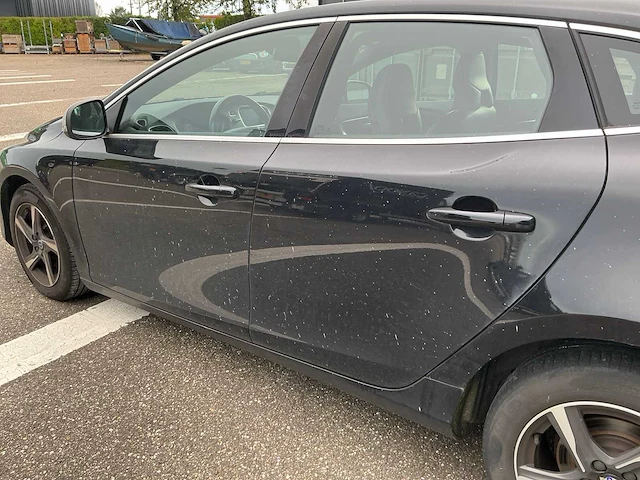 Volvo v40 personenauto (ht-249-g) - afbeelding 17 van  35