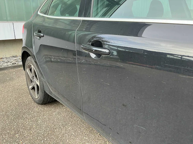 Volvo v40 personenauto (ht-249-g) - afbeelding 21 van  35