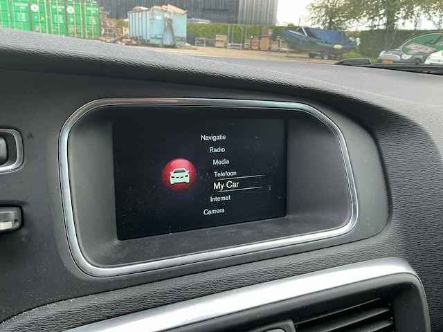 Volvo v40 personenauto (ht-264-g) - afbeelding 2 van  32