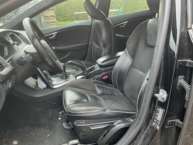 Volvo v40 personenauto (ht-264-g) - afbeelding 30 van  32