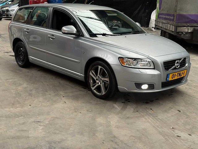 Volvo v50 1.6 d2 s s limited edition, 01-tnj-1 - afbeelding 13 van  17