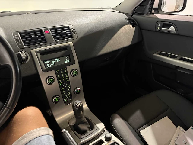 Volvo v50 1.6d drive, 42-jtd-6 - afbeelding 3 van  13