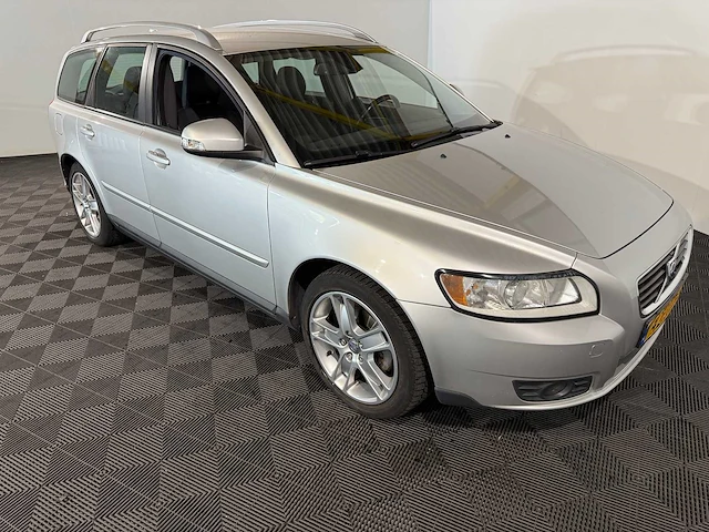 Volvo v50 1.6d drive, 42-jtd-6 - afbeelding 10 van  13