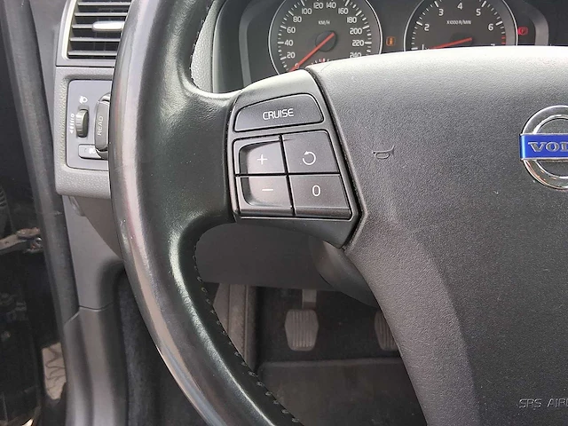 Volvo v50 2.0 sport 2010 | 73-ltz-5 i - afbeelding 11 van  31