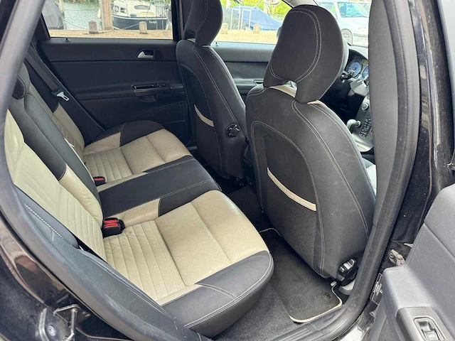 Volvo v50 2.0d r-design leder clima momentum 9-sbt-71 - afbeelding 11 van  22