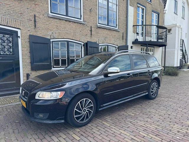 Volvo v50 2.0d r-design leder clima momentum 9-sbt-71 - afbeelding 5 van  22