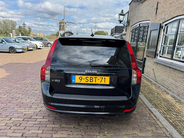 Volvo v50 2.0d r-design leder clima momentum 9-sbt-71 - afbeelding 6 van  22