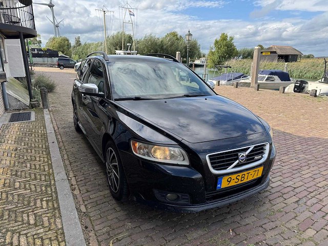 Volvo v50 2.0d r-design leder clima momentum 9-sbt-71 - afbeelding 2 van  22