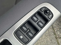 Volvo v50 2.4 2004 | h-185-nk - afbeelding 3 van  22