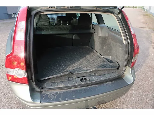 Volvo v50 2.4 d5 momentum automaat, 36-tr-tv - afbeelding 2 van  14