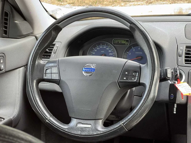 Volvo v50 2.4i edition ii 2008 | 81-zg-fv - afbeelding 6 van  30