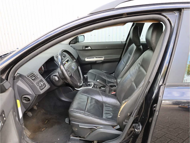 Volvo v50 2.4i elite 2004, 58-nx-dx - afbeelding 3 van  30