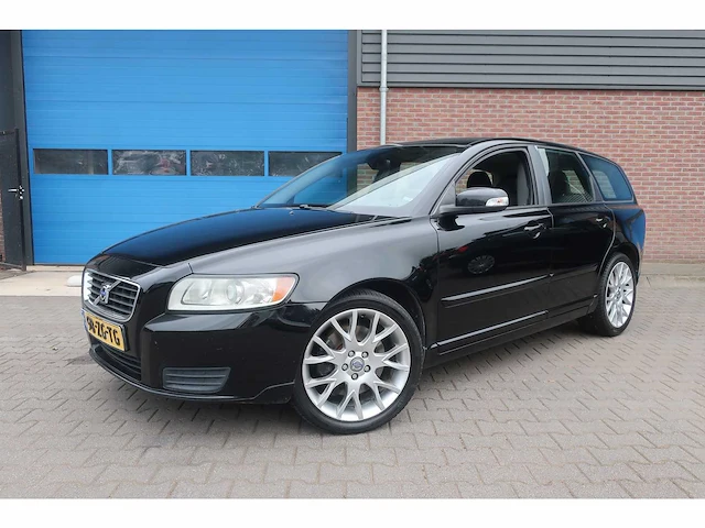Volvo v50 2.5 t5 kinetic, 98-zg-tg - afbeelding 1 van  15