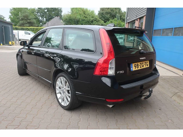 Volvo v50 2.5 t5 kinetic, 98-zg-tg - afbeelding 8 van  15