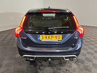Volvo v60 1.6 t3 automaat r-design, 3-kkp-92 - afbeelding 8 van  14