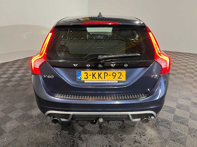 Volvo v60 1.6 t3 automaat r-design, 3-kkp-92 - afbeelding 8 van  14