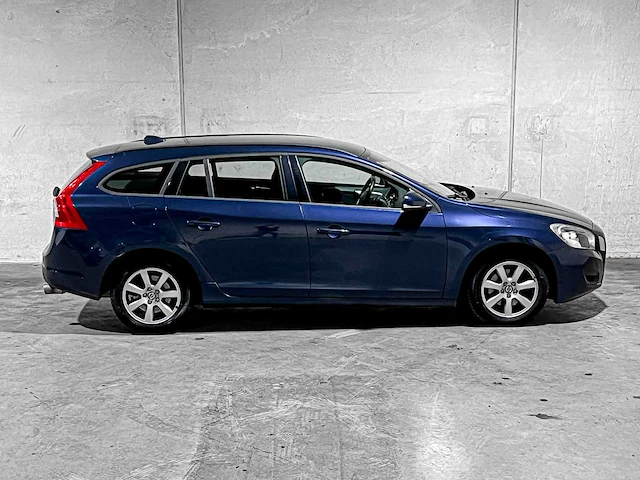 Volvo v60 1.6 t3 kinetic 150pk 2011, 98-rff-4 - afbeelding 41 van  41