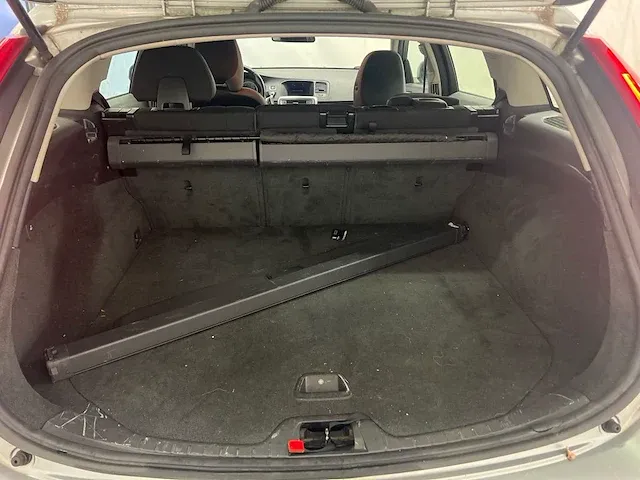 Volvo v60 1.6 t3 kinetic, 71-sgh-2 - afbeelding 6 van  15