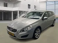 Volvo v60 1.6 t3 kinetic, 71-sgh-2 - afbeelding 1 van  15