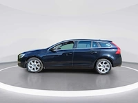 Volvo v60 1.6 t3 momentum 2015 | gb-293-z - afbeelding 31 van  35