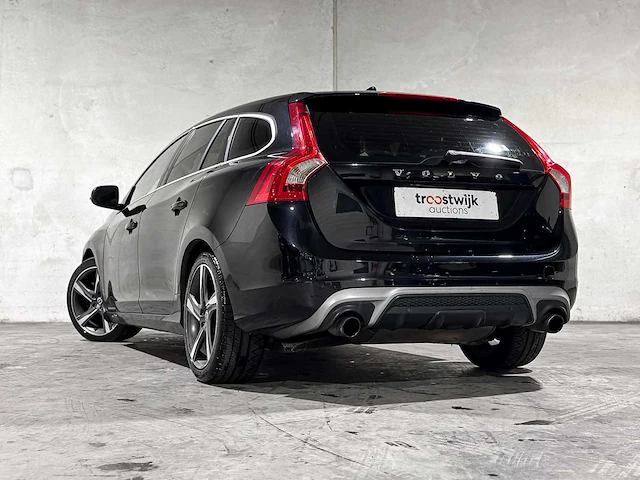 Volvo v60 1.6 t3 r-design 150pk 2015, 5-ztk-58 - afbeelding 6 van  39