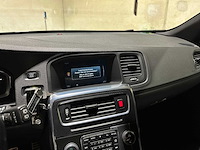 Volvo v60 1.6 t3 r-design 150pk 2015, 5-ztk-58 - afbeelding 20 van  39