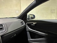 Volvo v60 1.6 t3 r-design 150pk 2015, 5-ztk-58 - afbeelding 21 van  39