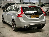 Volvo v60 1.6 t3 r design automaat; 8-ztn-12 - afbeelding 10 van  15