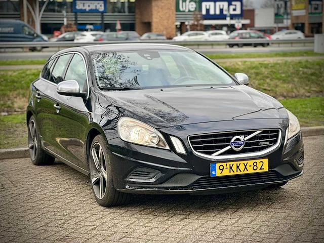 Volvo v60 1.6 t3 r-design automaat, 9-kkx-82! - afbeelding 10 van  16