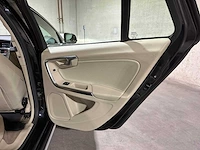 Volvo v60 1.6 t4 summum 179pk 2011, 51-pff-4 - afbeelding 32 van  43