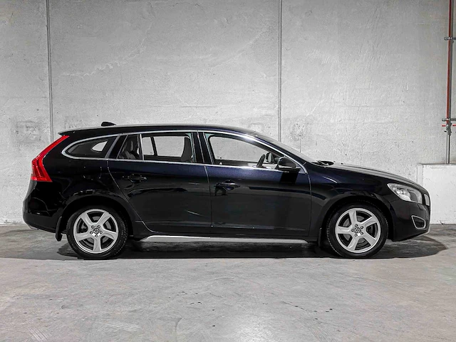 Volvo v60 1.6 t4 summum 179pk 2011, 51-pff-4 - afbeelding 43 van  43