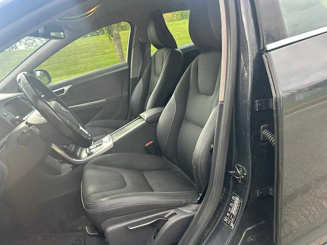 Volvo v60 1.6 t4 summum 2012 | 10-zsv-2 - afbeelding 5 van  13