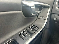 Volvo v60 1.6 t4 summum 2012 | 10-zsv-2 - afbeelding 10 van  13