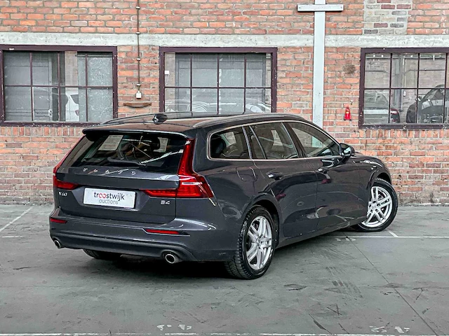 Volvo v60 2.0 b4 r-design 197pk 2021, t-835-rk - afbeelding 2 van  42