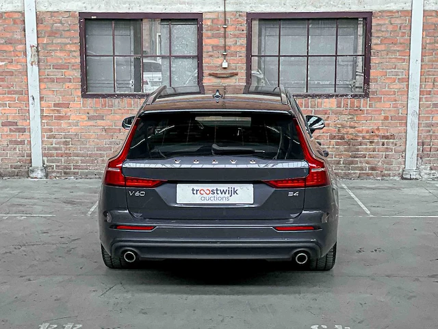 Volvo v60 2.0 b4 r-design 197pk 2021, t-835-rk - afbeelding 4 van  42