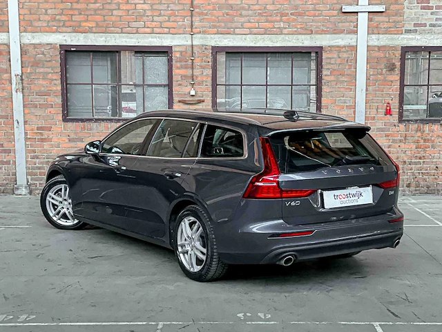 Volvo v60 2.0 b4 r-design 197pk 2021, t-835-rk - afbeelding 6 van  42