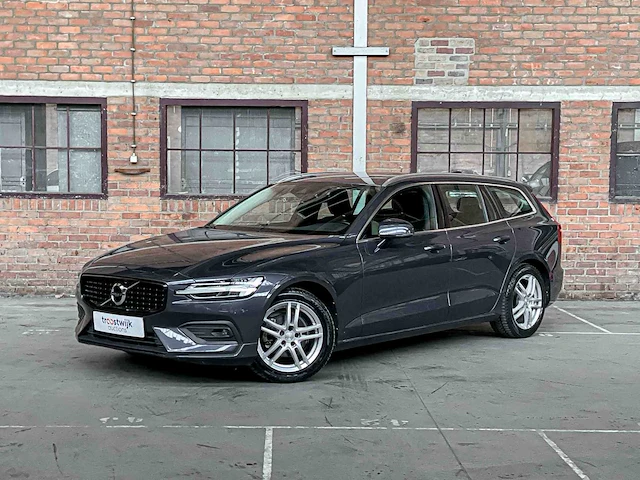 Volvo v60 2.0 b4 r-design 197pk 2021, t-835-rk - afbeelding 1 van  42