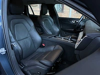 Volvo v60 2.0 b4 r-design 197pk 2021, t-835-rk - afbeelding 33 van  42