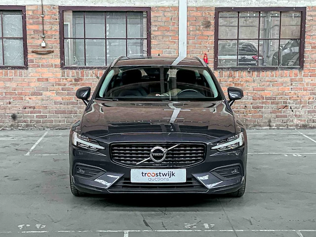 Volvo v60 2.0 b4 r-design 197pk 2021, t-835-rk - afbeelding 34 van  42
