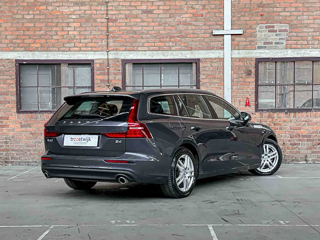 Volvo v60 2.0 b4 r-design 197pk 2021, t-835-rk - afbeelding 42 van  42