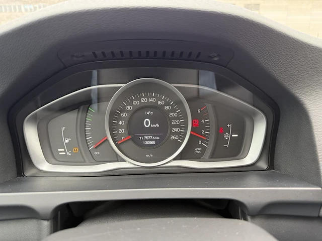 Volvo v60 2.0 d2 eco kinetic, 2017 - afbeelding 5 van  22