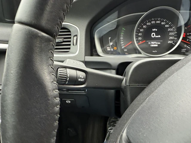 Volvo v60 2.0 d2 eco kinetic, 2017 - afbeelding 7 van  22