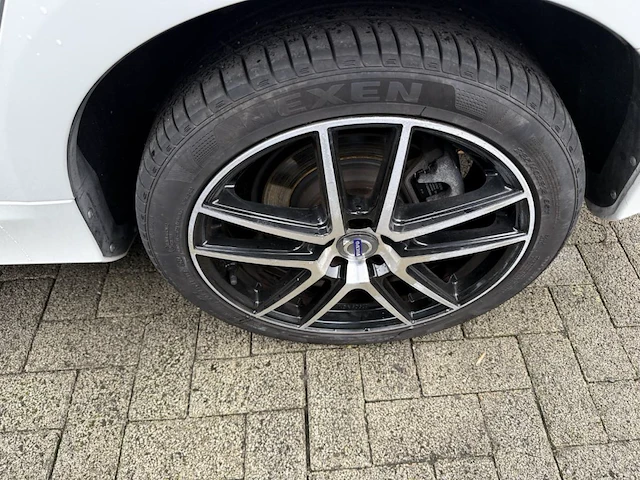 Volvo v60 2.0 d2 eco kinetic, 2017 - afbeelding 10 van  22