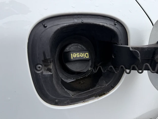 Volvo v60 2.0 d2 eco kinetic, 2017 - afbeelding 13 van  22