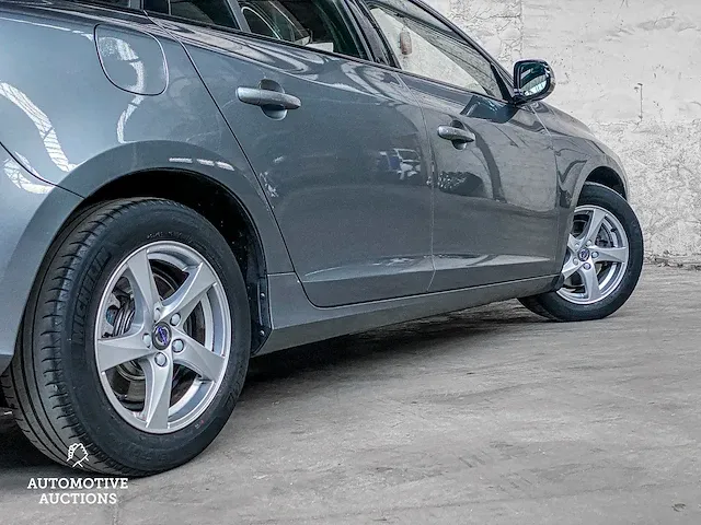 Volvo v60 2.0 d2 polar+ dynamic 120pk 2018 -orig. nl-, sb-091-v - afbeelding 3 van  44