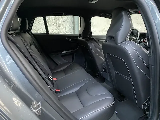 Volvo v60 2.0 d2 polar+ dynamic 120pk 2018 -orig. nl-, sb-091-v - afbeelding 24 van  44