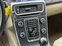Volvo v60 2.0 d3, kh-590-j - afbeelding 8 van  18